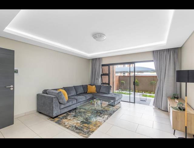 3 BEDROOM PROPERTY TO RENT IN BEDFORD GARDENS